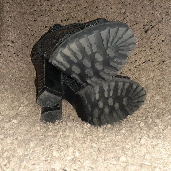 SHELLYS LONDON-Silver/Black-SCALES-Silver/Black-Leather Heels-Sz 7.5-Excellent - Picture 7 of 7